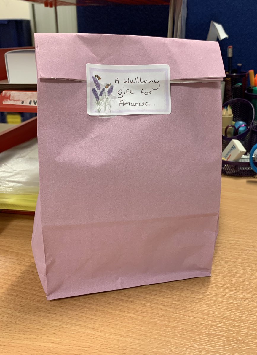 metalmilly's tweet photo. Found this on my desk today at work 😊 I work with caring, kind people #Wellbeing #DefinitelyNeeded #appreciationpost @wwl_staffeng https://t.co/0A7xoNv0By