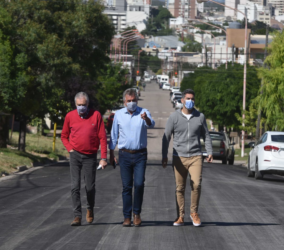 Carreteras2000's tweet photo. Continúan los trabajos de #pavimentación en Bahía Blanca! 

• WhatsApp 291-4378577
• Teléfono 291-4544862
• Mail info@carreteras2000. com. ar

Búscanos en todas las redes sociales!
#Rapibach #AsfaltoFrio #Bacheador #ObraVial #OBRAS
#Construccion https://t.co/KGLcv2FU7A