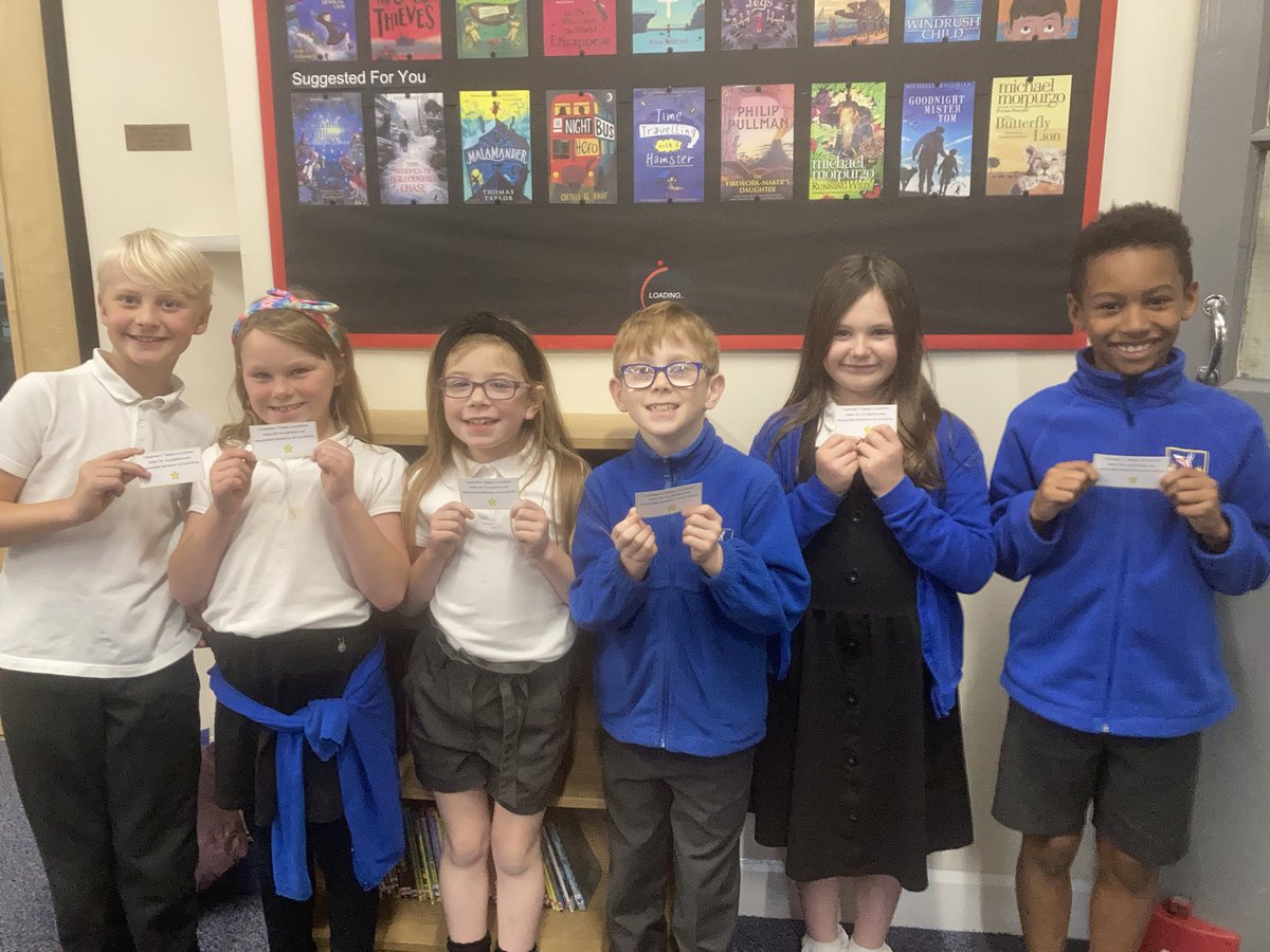 latimerprimary's tweet photo. We have some happy lunch timers today in @ClassVC Well done for showing great lunchtime behaviour and fabulous manners #happylunchtimes #mannerscount #kindness https://t.co/7CXr4bUS8N