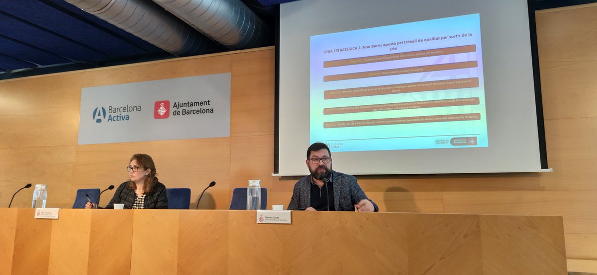ardbcn's tweet photo. II Jornadas de Desarrollo Económico Local de #NouBarris #9BEconomia en #ParcTecnologic - 1er día

Bienvenida del Regidor @Bcn_NouBarris #XavierMarce, un lujo de ponencias de @saraberbels, @felixortega i @estelabo y estado de situación del #PDE por @gabri_duarte y #MerceGarcia https://t.co/yAI4w9dO7q