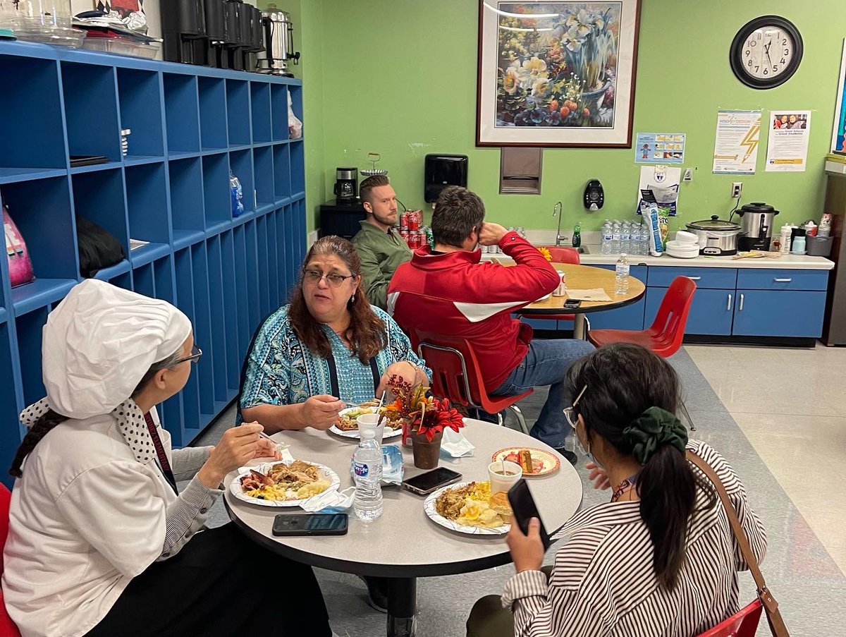 RMTZElem's tweet photo. Our Team RCM Gather & Gobble was enjoyed by ALL today! Our bellies were full, and the hearts of our team even fuller as we took time to be thankful for one another! π¦ #RCMStrong @HoustonISD @tarrynce @AprilColeman74 @Erwin_Garcia_ https://t.co/lb2iOGDQkm