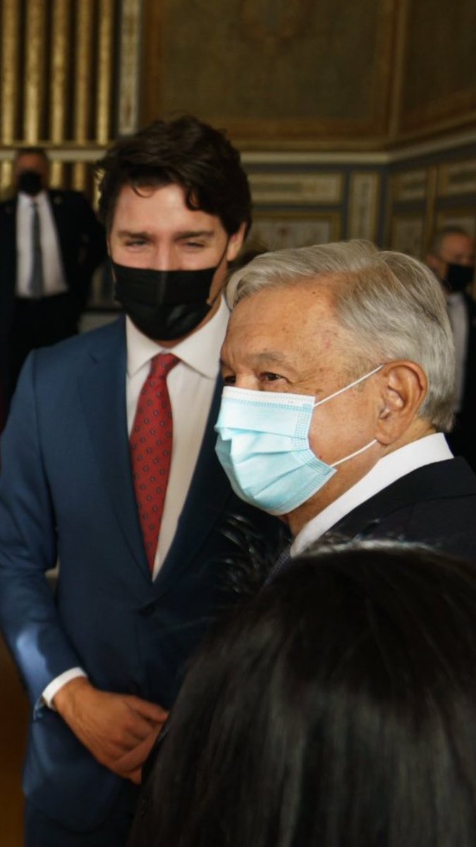 duceli_175's tweet photo. Quédate con quien te vea como Trudeau a mi hermoso AMLO 😍😘

#AMLOFestWashingtonDC 
#AmloLiderMundial https://t.co/PhWR1rSsDm