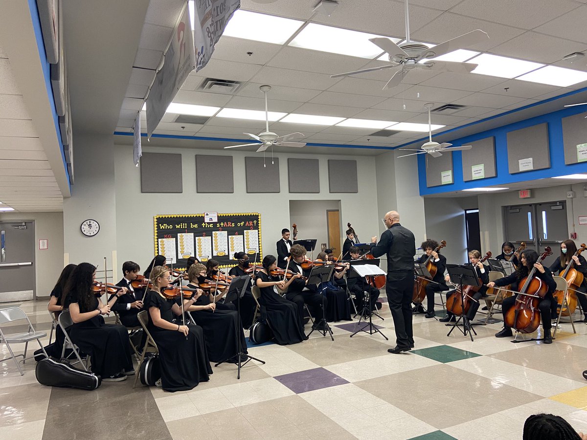Our 5th graders were visited today by @TWMS_Falcons Middle Jazz Band, Chorus, and Orchestra. Our Eagles enjoyed a live performance of music!