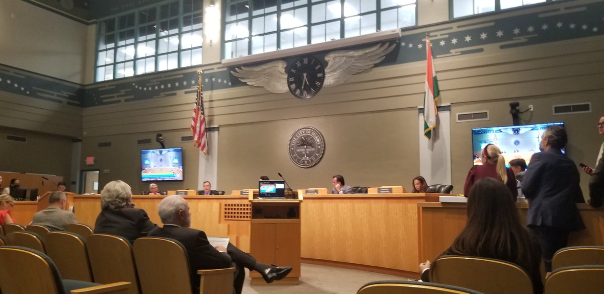 edgewater923's tweet photo. BREAKING: Miami City Commission votes to kill the electric scooter pilot program. Thousands of electric scooters to be taken off the sidewalks by midnight tonight.

BNA has been on top of this issue for the past two years. Glad to see action. https://t.co/htJph5DnKr