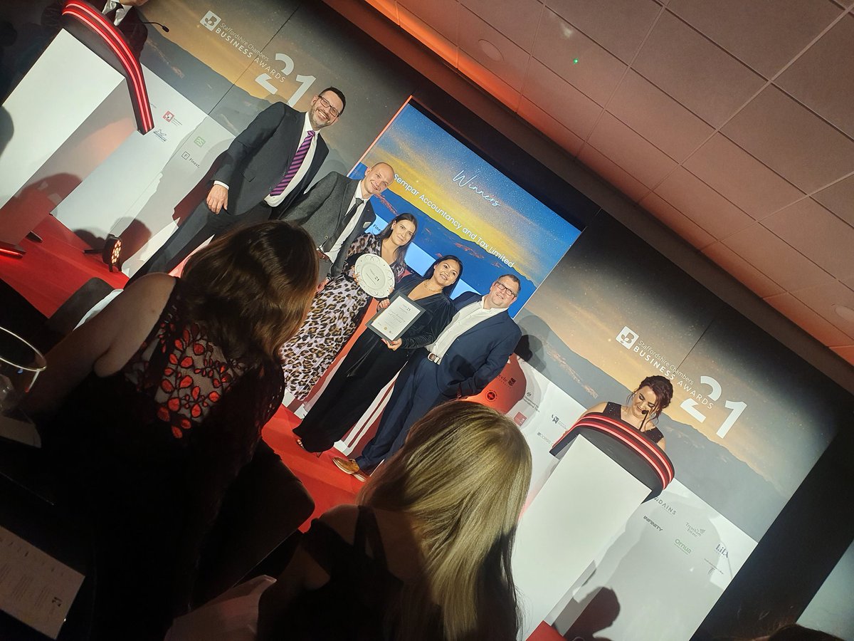 Great to be at the #StaffsBizAwards  with Mark of <a href="/msimplemortgage/">my simple mortgage</a>, representing Finest! 

This is mine and <a href="/katiemayshan/">Katie May Beardmore</a> obligatory 'toilet selfie', at least that's what she called it...