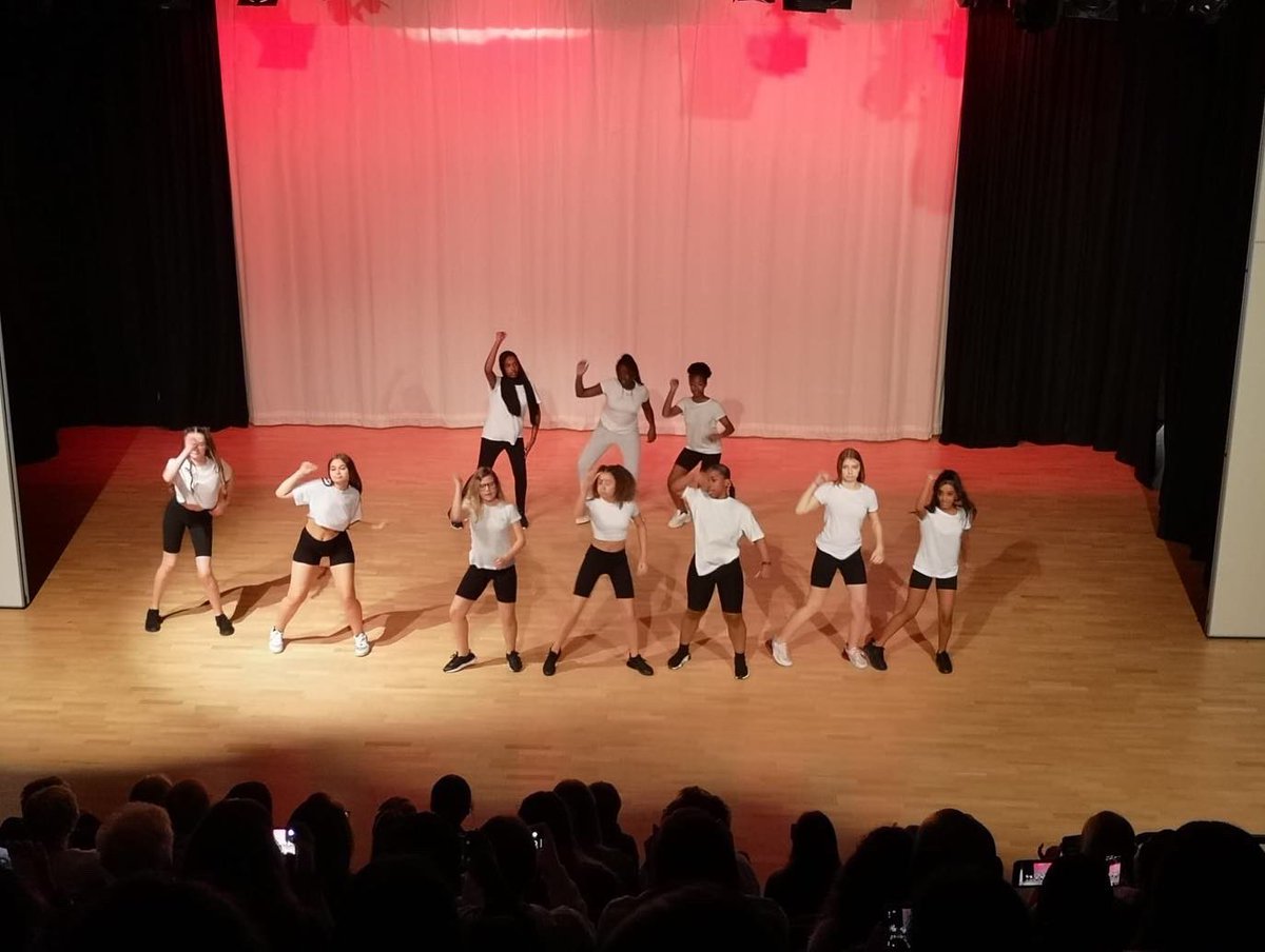 Performing Arts @HeathPark (@heathparkperf) on Twitter photo 