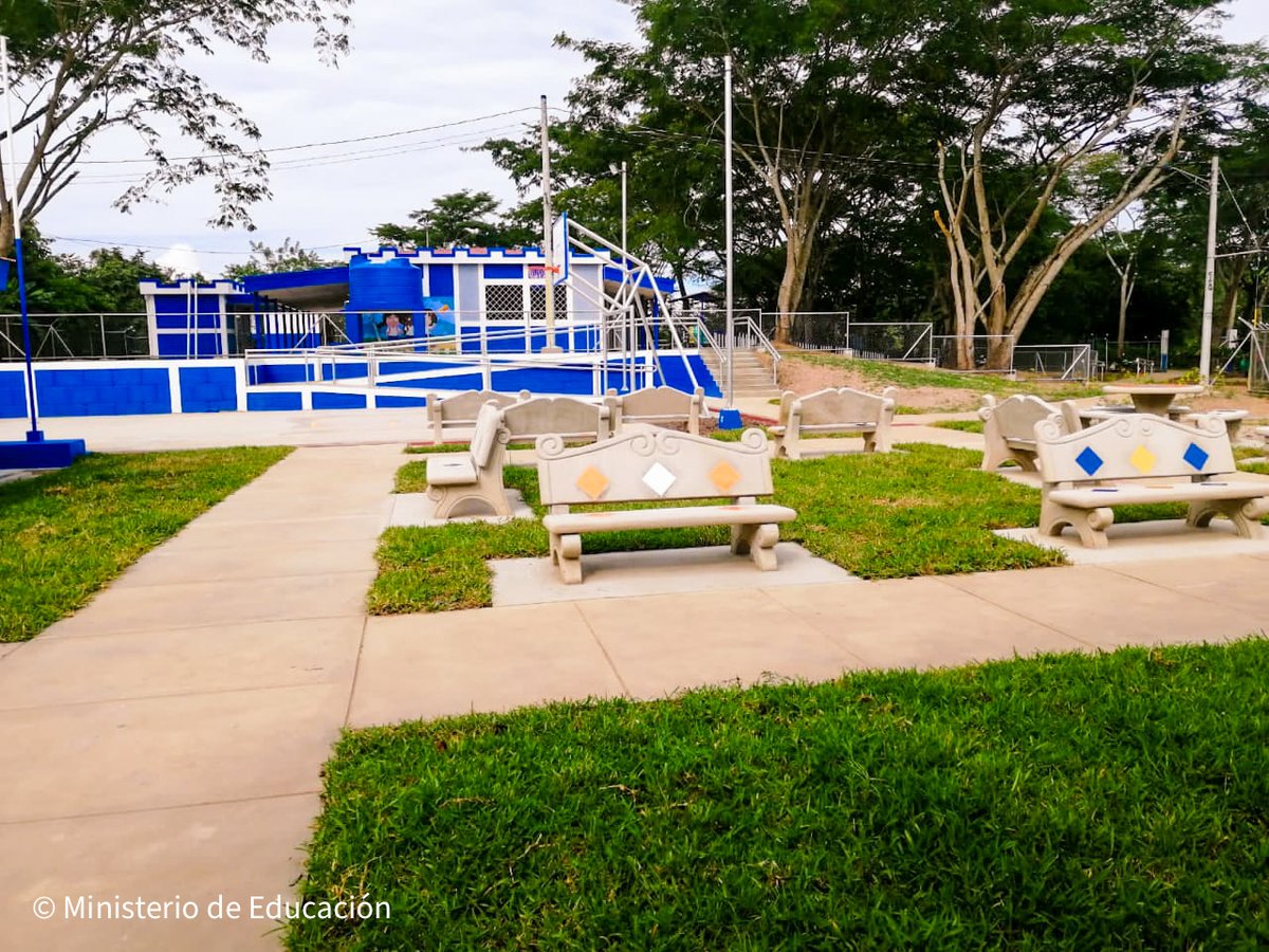 Comunidad Educativa de Quilalí, Nueva Segovia, celebra inauguración de obras de rehabilitación en el Centro Educativo Nicarao, rehabilitación de 5 aulas clase, batería sanitaria, cocina bodega, construcción de cancha deportiva, cerco perimetral y obras exteriores.

#Nicaragua
