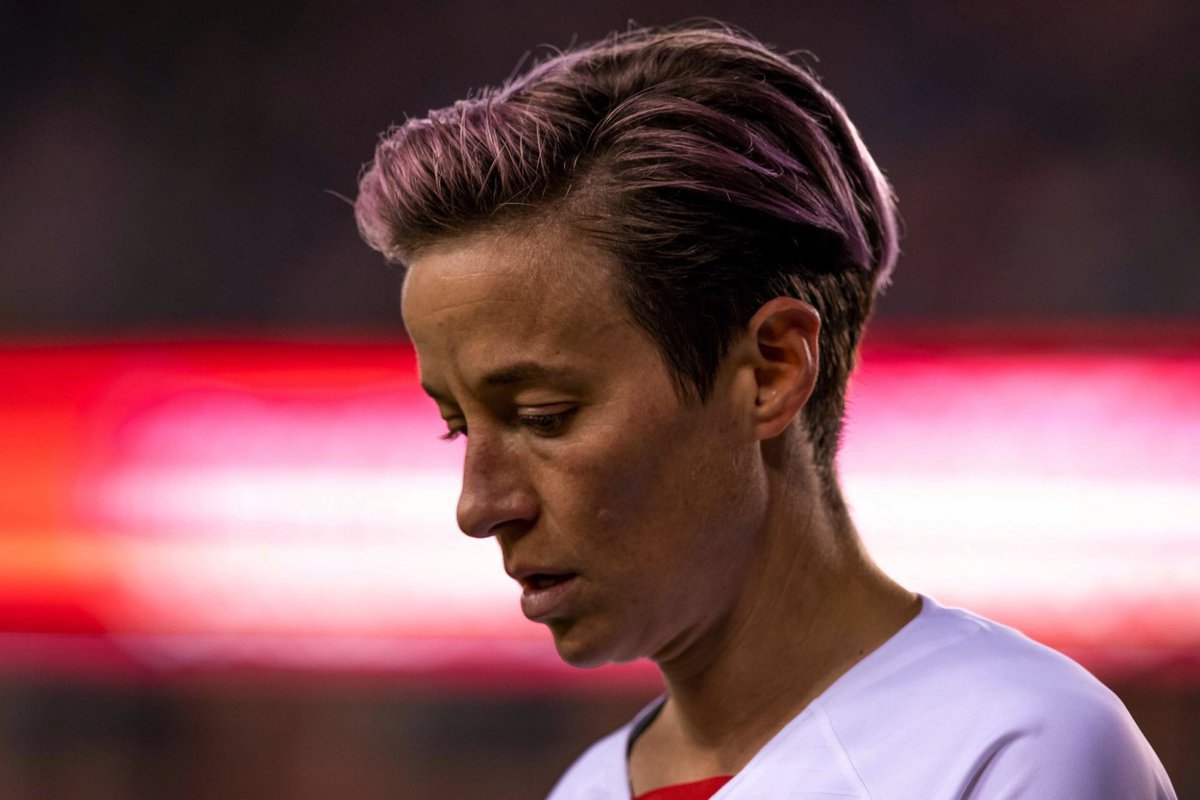 ActuFoot_'s tweet photo. 🔴 Megan Rapinoe ne se serait pas inquiétée quand des mineures ont été violées à Haïti. 

« Elle est plus intéressée pour prendre de l'argent que pour défendre des gamines », dénonce @Romain_Molina. https://t.co/nlG1lDJWMa