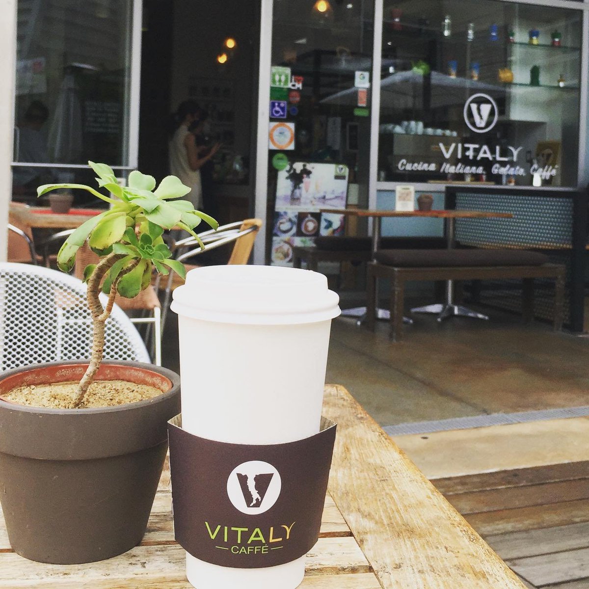 A little taste of Italy in Costa Mesa! 🇮🇹 @vitalycaffe, located at @thecampoc, has authentic Italian fare including handmade pasta, piadina, gelato, espresso and wine. 

📷: cindyshullrossi on IG