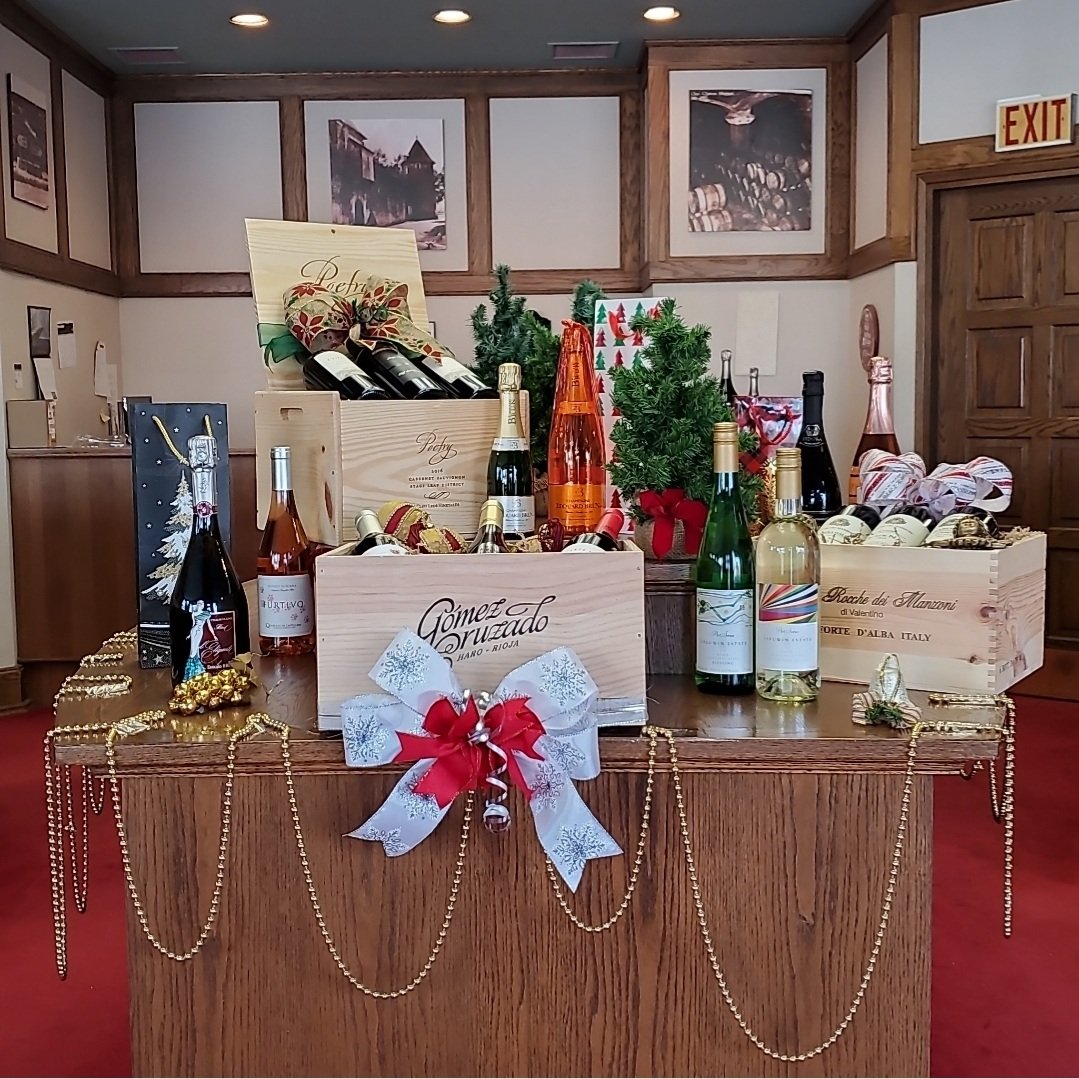 TheWineCellarAB's tweet photo. Starting to feel alot like Christmas π
#ChristmasShopping #giftideas #everyoneloveswine #highstreet #ShopLocal #supportsmallbusiness #independentwineshop #shop124street #importer #yegwines #baskets #naughtyornicelist #santaclausiscomingtotown https://t.co/A6gHDPXded