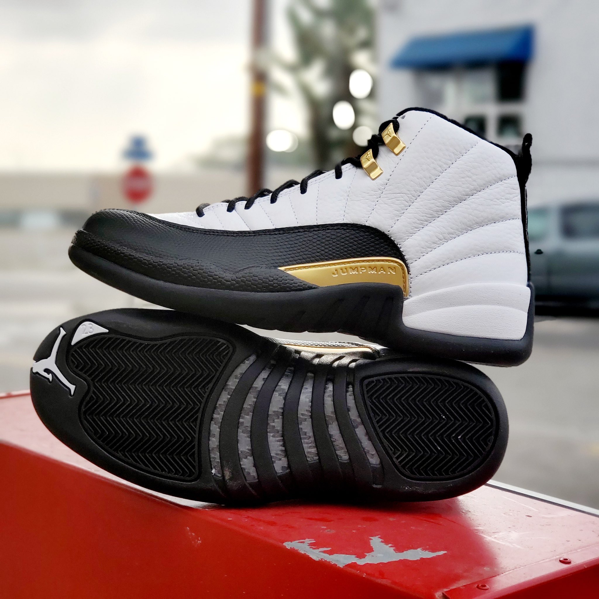 jordan 12s 7.5