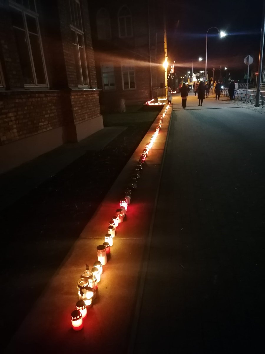 vv1gimn's tweet photo. Patriotisms.Vienotība.Mīlestība.Atbildība.@vv1g skolēniem, absolventiem, vecākiem, pedagogiem.Daudz laimes ,Latvija ! #GaismasCeļš https://t.co/gicQ6jNM4n