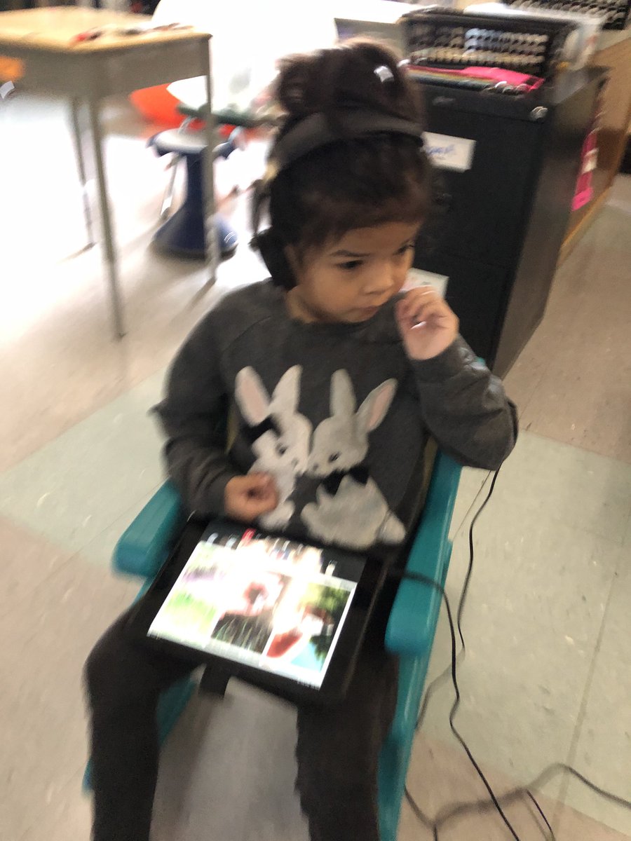 NobleQEPS's tweet photo. Loved our virtual visit from @6Weglarz to teach us about environmental stewardship. #ecovisit #speced #GECDSBGAINS @MDBennieBulldog https://t.co/LvC3Re2Bol