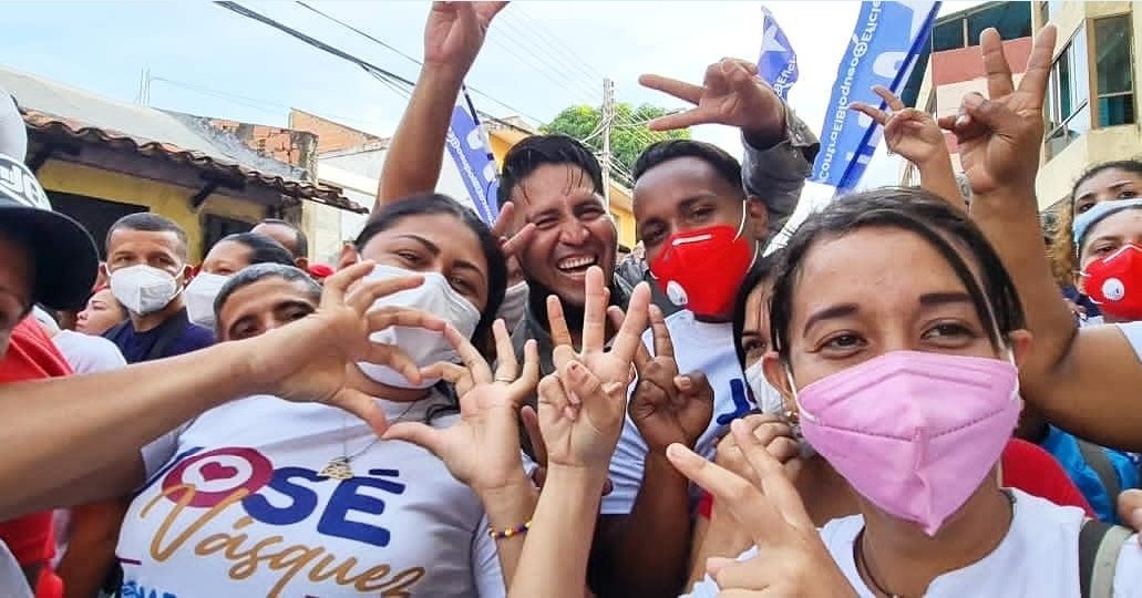 josemvasquez's tweet photo. ¡GRACIAS VALLE DE LA PASCUA!

Que felicidad ver tanto pueblo y tanta alegría para triunfar el 21 de Noviembre 💯

El domingo, como hoy, daremos una demostración de amor por nuestro terruño y por el futuro.

#GuáricoTieneConQué https://t.co/lq1I3K5EXo
