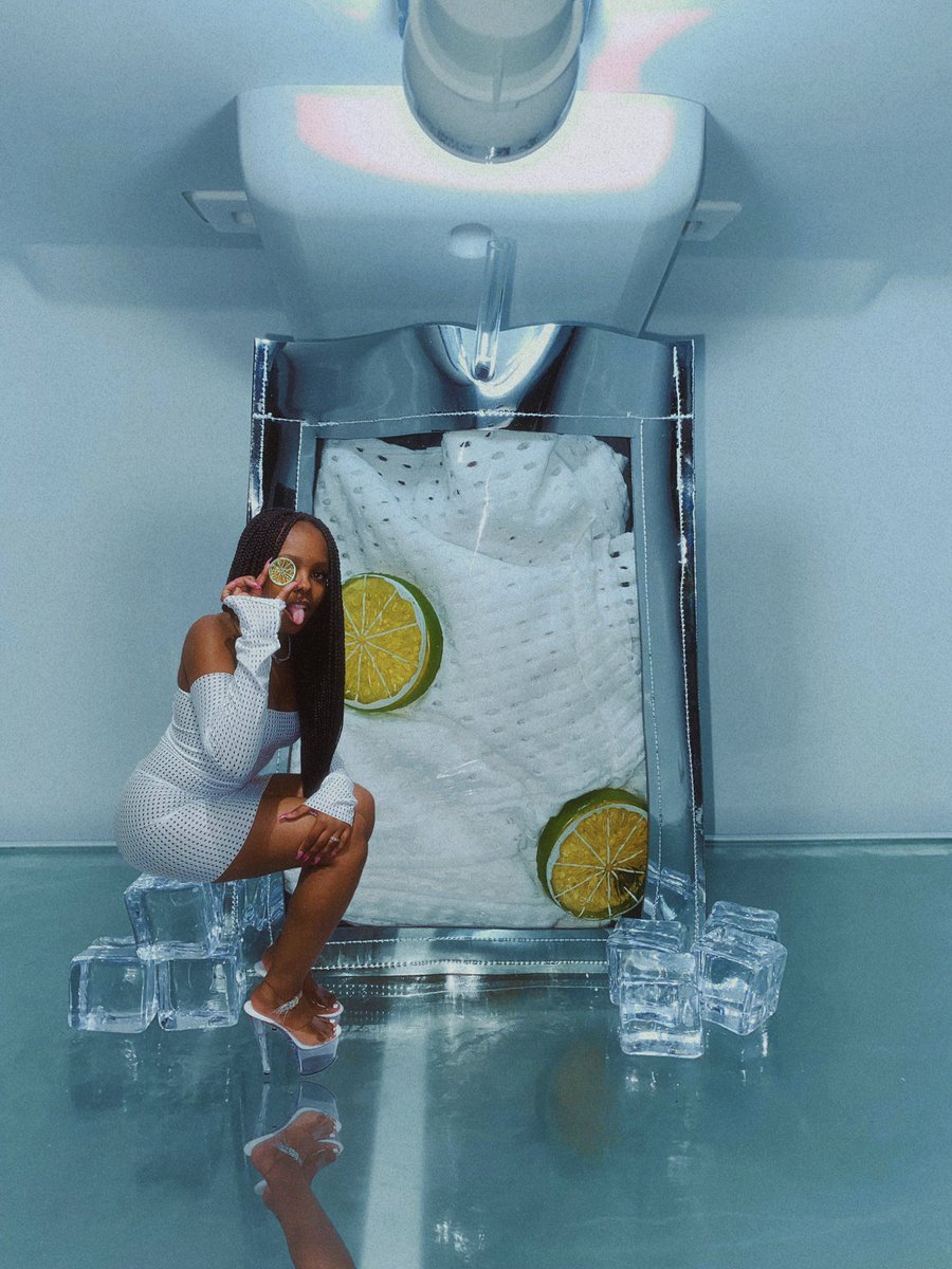 One thing about me…imma wear the clothes I made while posing w/ the packaging (also made by me) ✨🤍