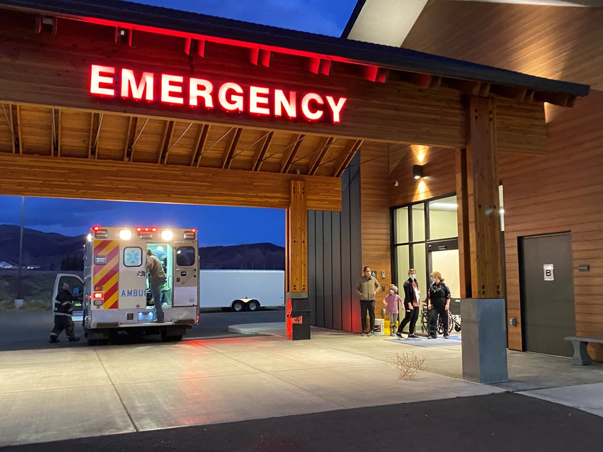 Today is National Rural Health Day and we’d like to give a virtual salute to all rural healthcare systems that have persevered through a challenging couple of years.
#lifeflightnetwork #therewhenyouneedus #nationalruralhealthday #ruralhealthcare #supportruralcommunities