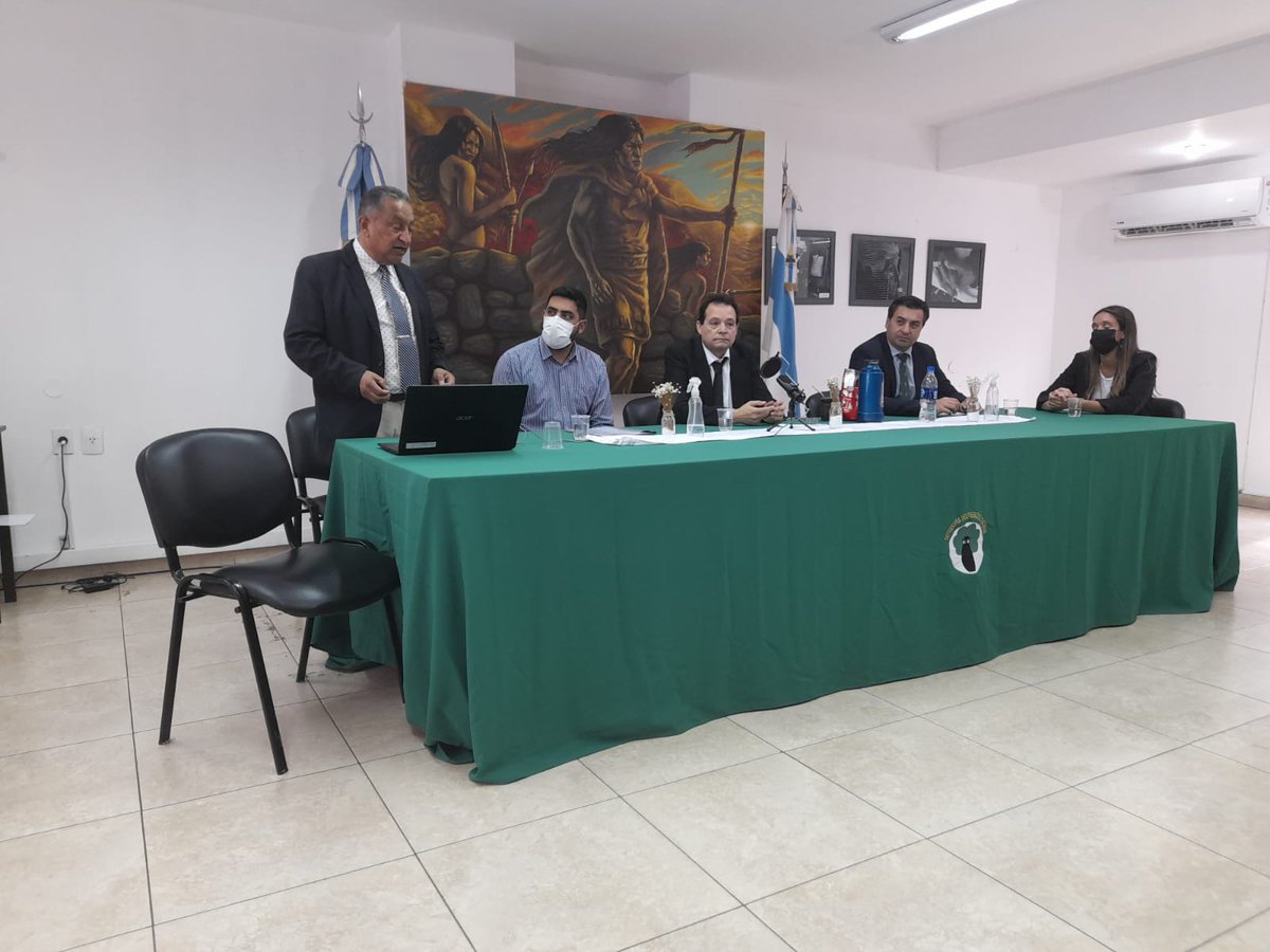 Nos Reunimos con el Defensor del Pueblo a fin de coordinar el revelamiento de precios y cumplir con los lineamientos que se dan a nivel Nacional en materia de control de precios <a href="/lalocobosing/">Eduardo Lalo Cobos</a>  <a href="/defensoriatuc/">Defensoría del Pueblo Tucumán</a> <a href="/GobiernoTucuman/">Gobierno de Tucumán</a> <a href="/DciTucuman/">DCI Tucuman</a> <a href="/RobertoFeletti/">Roberto Feletti</a> #PreciosCongelados.
