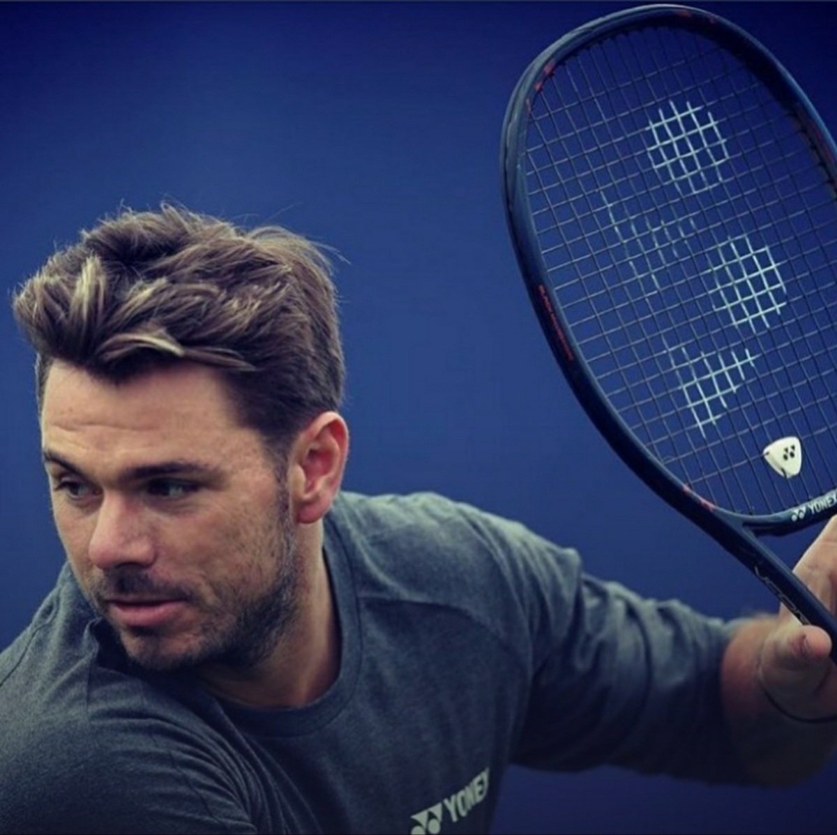 chda7777's tweet photo. Feels like forever, huh... 🎾🤔🤷♀️
#FlashbackFriday #NiceMemory #MissingInAction #BestBackhandEver #FullFocus #CloseUp #GreatPic #StanTheMan #Wawrinka (old picture) https://t.co/GxxIN2eLrX