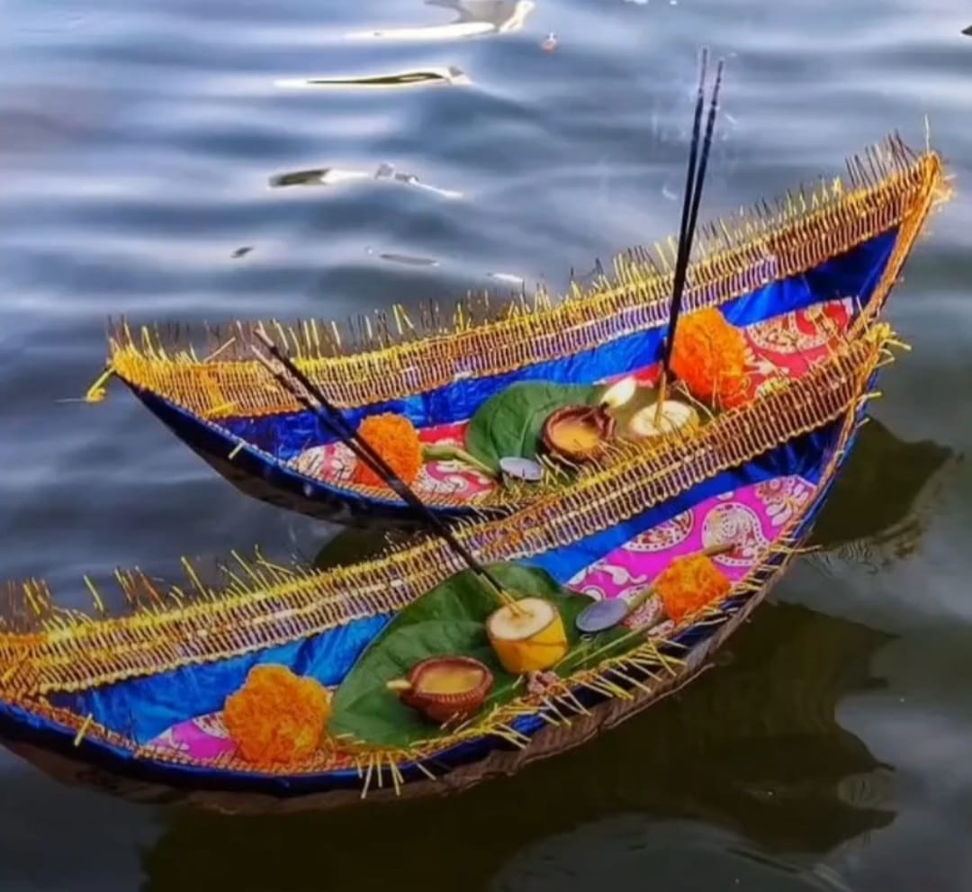 ନିଜ ମନର ଅହଙ୍କାର, କ୍ରୋଧ ଓ କାମନାକୁ ଡଙ୍ଗାରେ ରଖି ଜଳରେ ଭସେଇଦେବା।
#କାର୍ତ୍ତିକପୂର୍ଣ୍ଣିମା 👏