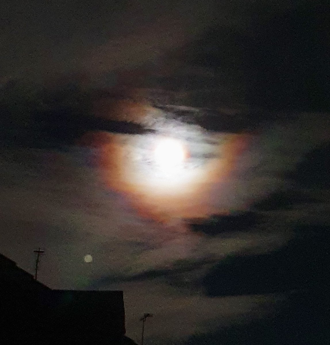 An incredible moon at 4oc this morning.