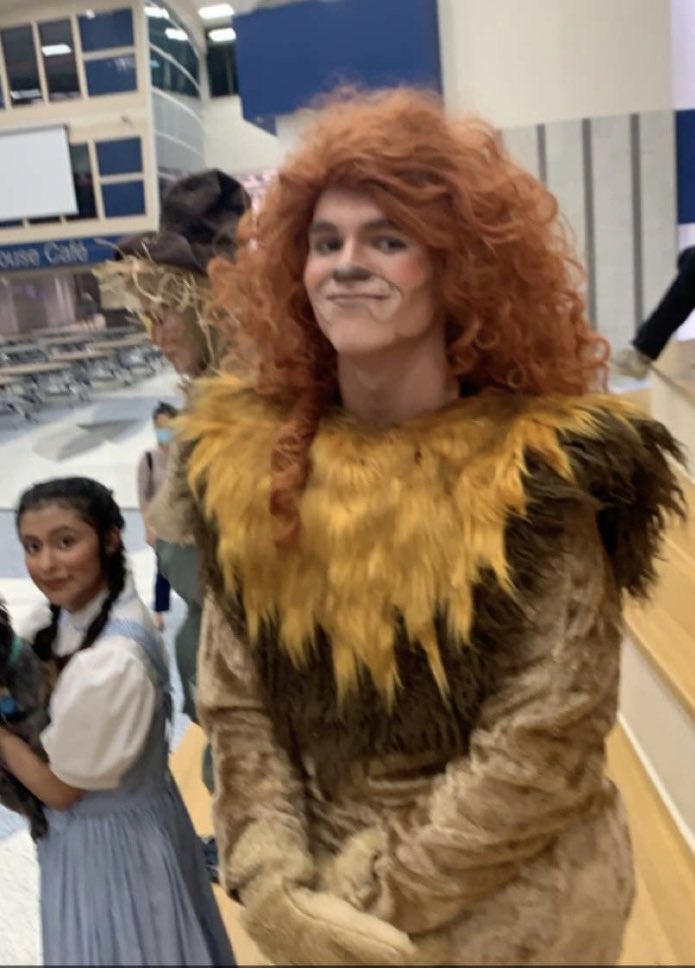 The PLHS show of Wizard of Oz was spectacular!  Great acting, singing, pit band, &amp; tech. Family friendly show, Fri/Sat/Sun sites.google.com/plsas.org/plhs…  The 🦁 is my fave!