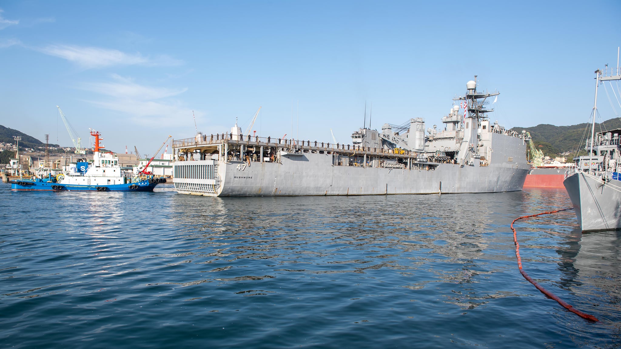 米海軍佐世保基地 على X: 