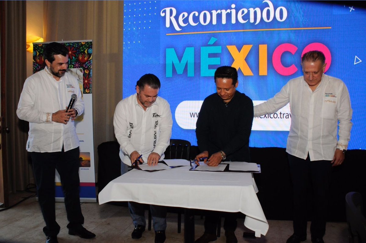 NexosTuristicos's tweet photo. En #TianguisTuristico2021 se llevó a cabo la presentación y lanzamiento de #RecorriendoMéxico, plataforma digital encaminada a la promoción turística de #México, informó @alexpace17 quien estuvo acompañado de líderes turísticos nacionales respaldando la iniciativa @recorriendomx1 https://t.co/wGaeS3Ysgy