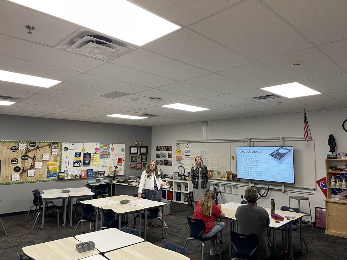 iConMPSAZ's tweet photo. #Q2iCON is off and running at Mountain View! Educators across the @mpsaz district are engaging in discussions about Smith school of inquiry, Thinking routines and writers workshop! Thank you to @RhodesMPSAZ teacher Allison Hamilton for our keynote #MPSiCON https://t.co/XuS1kpE4HM