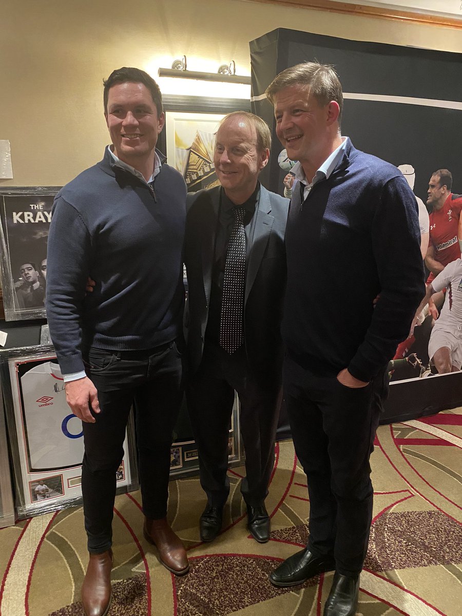Fantastic evening in London <a href="/EnglandRugby/">England Rugby</a> v <a href="/Springboks/">Springboks</a> preview dinner by the legend that is <a href="/BHevents2678/">Brian Hall</a> with <a href="/FloLouw/">Francois Louw</a> <a href="/BobSkinstad/">Bob Skinstad</a> <a href="/LewisMoody7/">Lewis Moody</a> and <a href="/JasonLeonard_1/">Jason Leonard OBE</a> raising funds for @noahsarkcharity 🙌💙 thank you so much for you support 🌈