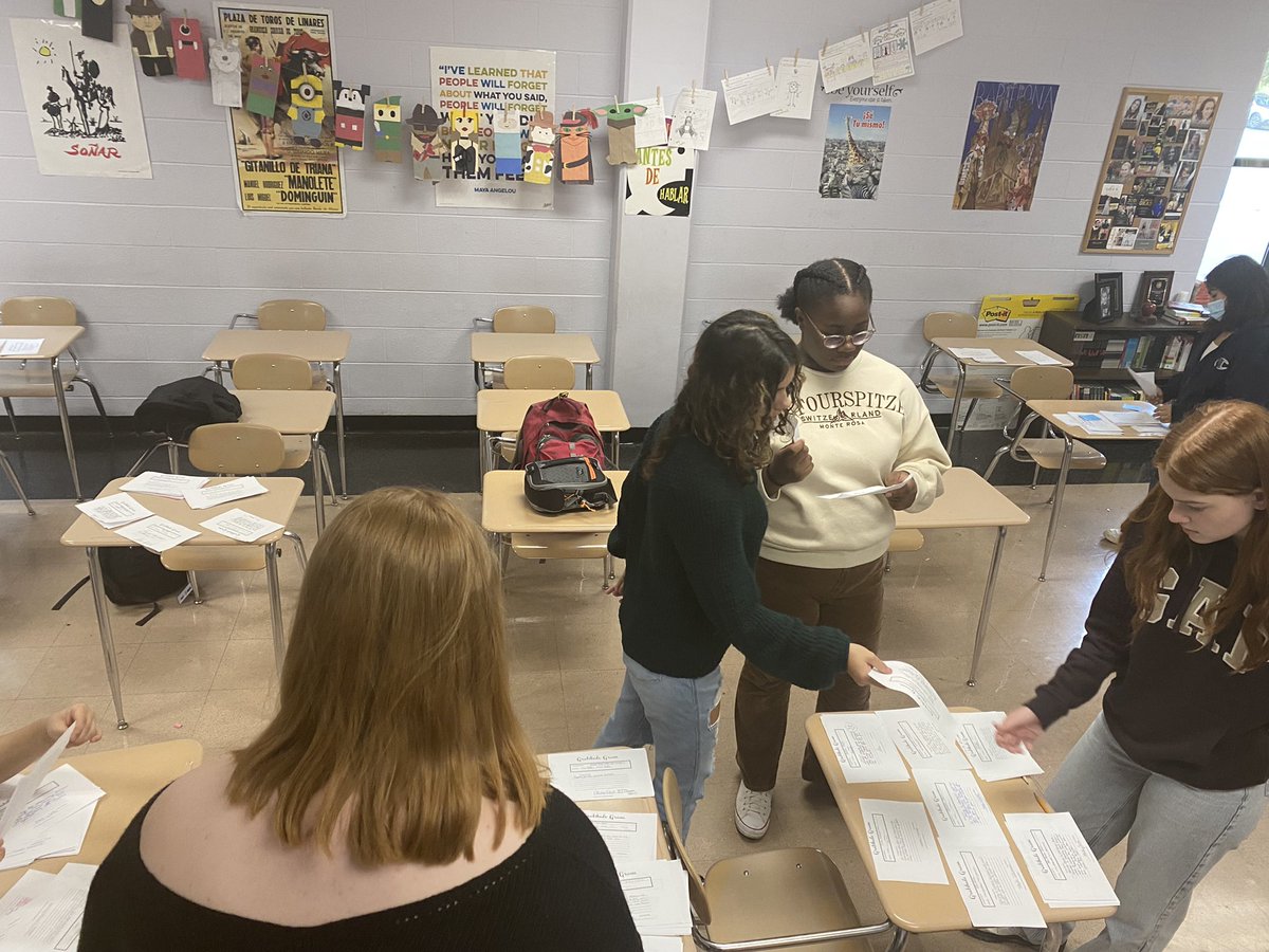 The SCLT was thrilled to bring back #GratitudeGrams for Thanksgiving 2021. Showing others we are thankful always creates a more positive school climate! @co_sumner <a href="/BobCotterHHS/">Bob Cotter</a> <a href="/JazzyJaskot/">Lisa Jaskot</a> @idesignforreal <a href="/J_Fitz_SCS/">Julie Fitzpatrick</a>