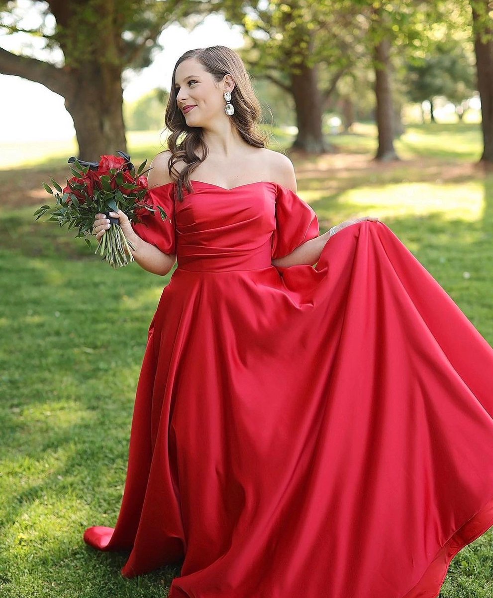 ASHLEYlaurenME's tweet photo. puff sleeves for the win β€οΈπΉβ¨ -- Style 1790
πΈ: @missprissgowns
#ASHLEYlauren #TEAMfabulous #dress #fashion #prom #prom2022 #promcouple #promgoals #promdress #stylish https://t.co/oJFk6qRurK