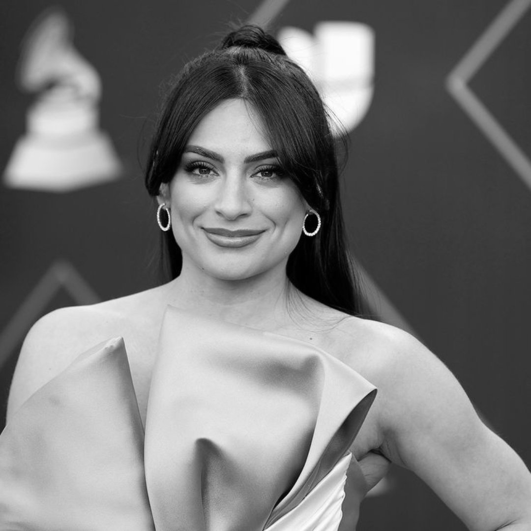 thinkerbreco's tweet image. she!!