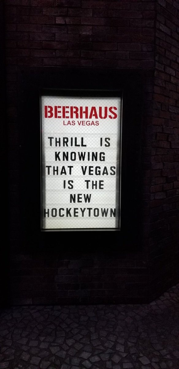 DegrandAmy's tweet photo. WANNA BE NEVER GUNNA BE RED WINGS FOREVER... #LGRW https://t.co/NFdX9SoUTB