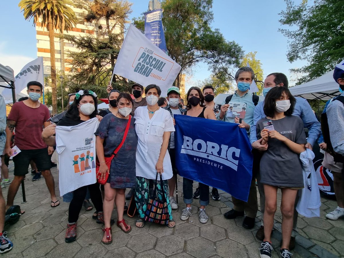 Terminado la jornada en el D.10 en Ñuñoa como #AprueboDignidad 
<a href="/AlePlacenciaC/">Alejandra Placencia</a>
<a href="/gonzalowinter/">Gonzalo Winter 🇨🇱</a> @NMartinez_D10
<a href="/ximenaperaltafi/">Ximena Peralta Fierro</a>