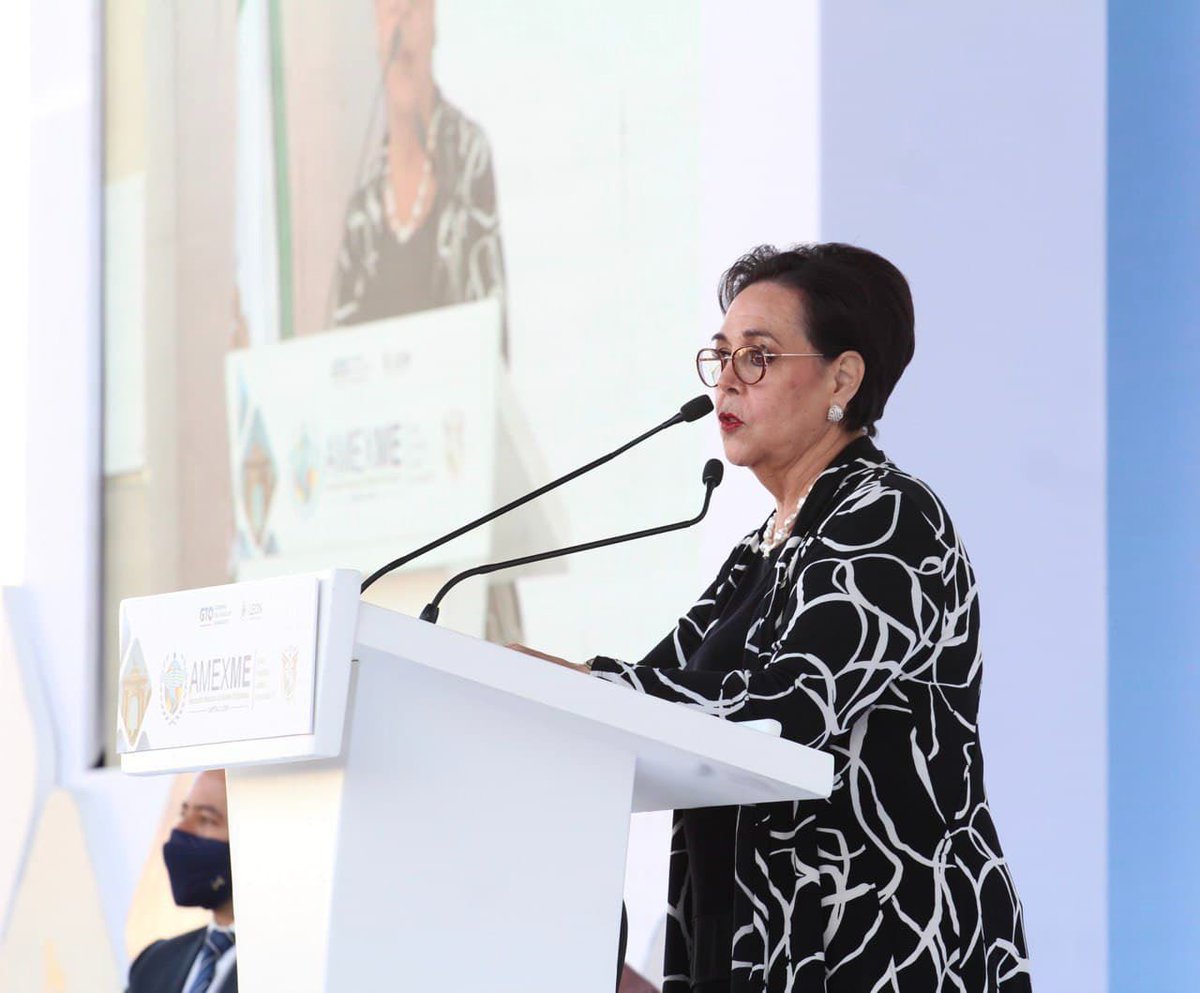 LuceroCabrales's tweet photo. Muchas felicidades al Capítulo León por el liderazgo que inicia la Presidenta Lic. Cecilia Ovalle y todas las líderes que la acompañan en el Consejo Directivo, quienes guiarán a este maravilloso capítulo a nuevas metas.
¡Enhorabuena!

#SoyYSomosAMEXME #AMEXME #AmexmeConectada https://t.co/93QvqXyZji