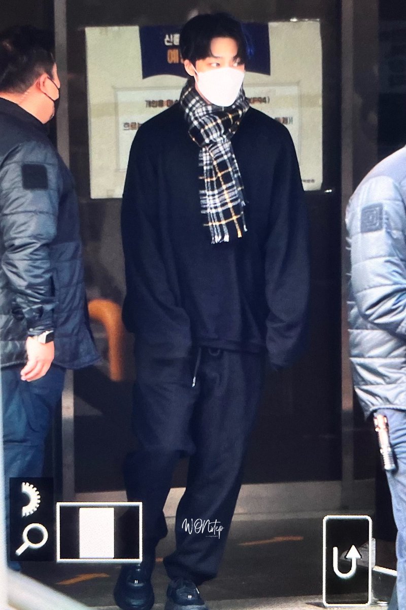 WONstep_115's tweet photo. 211119 뮤뱅

🧣

#형원 #HYUNGWON 
#몬스타엑스 #MONSTAX                     
@OfficialMonstaX https://t.co/a9tQwj6pEv