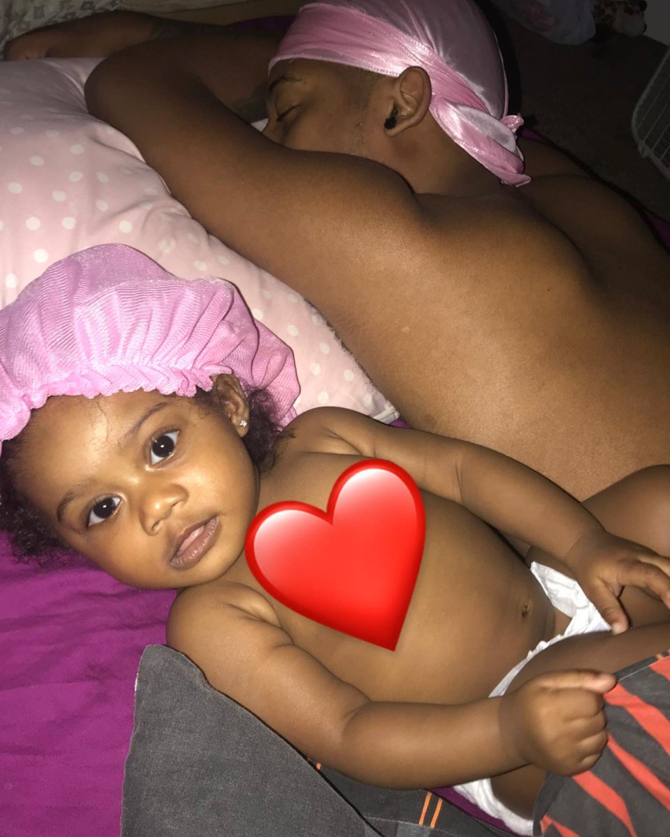 DontezAkram's tweet photo. 2 years ago my daughter &amp; I were sleeping on couch cushions in her moms mom house on the floor. 

2 years later she owns 50% of a 6 figure clothing brand &amp; has more money saved than most people in their 20s 🙌🏾 https://t.co/ewDHr0LRKr