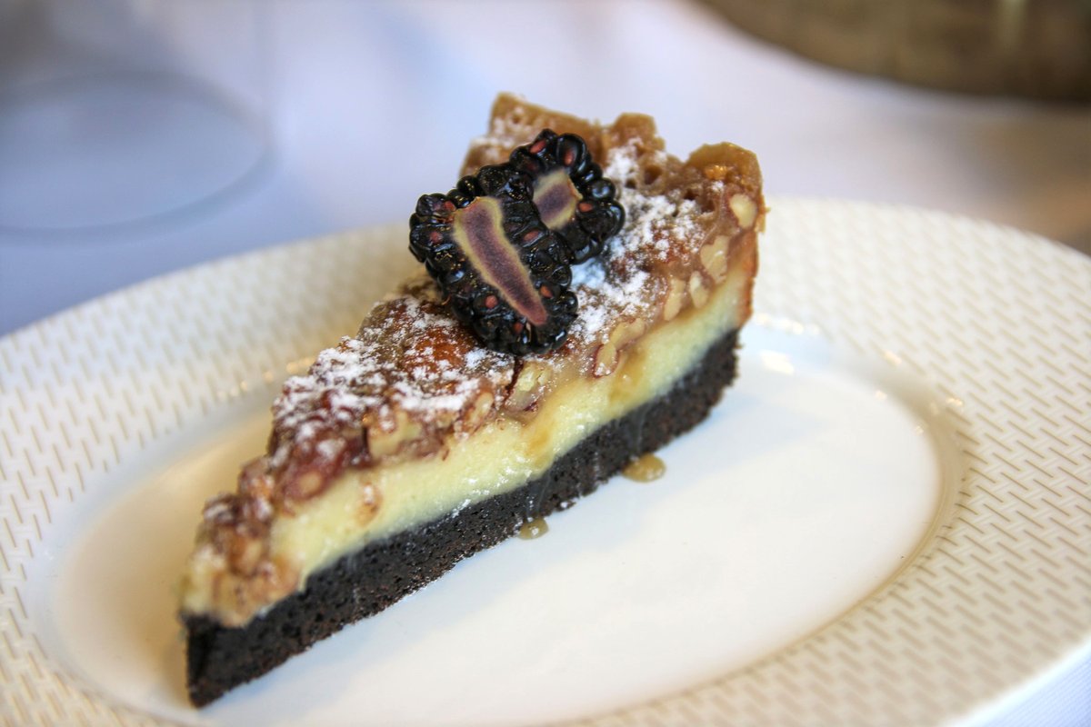 Don't panic, here's a running list of where you can get your thanksgiving feast without doing the work! 

Thanks for including us, <a href="/stlmag/">St. Louis Magazine</a>! 

ow.ly/OYR650GRaFf