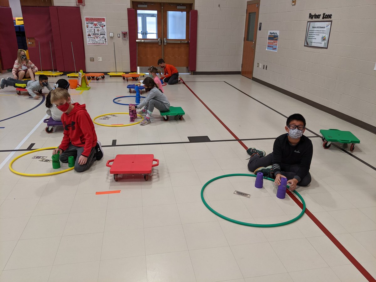 HoneygoPhysEd's tweet photo. @theWSSA @SpeedStacksInc @MDstackers @HoneygoElem
@mrs_moorefield Stackers, Scooters and cash!  Fun times were defit had!#WorldStackUp #Speedstacks #PhysEd https://t.co/xlYUo3pPpI