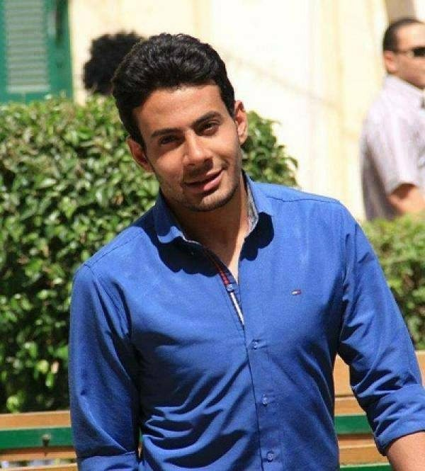 amal_hadad's tweet photo. #افتكر_شهيد
الشهيد محمود عبد الحكيم
من شهداء ذكرى محمد محمود الثانية 19نوفمبر2013
الله يرحمه 
يسقط كل من خان 
إشهد يا محمد محمود كانوا ديابة وكنا أسود
#محمد_محمود_مذبحة
#RememberMMahmoud
#اتكلم_عن_محمد_محمود
#ذكرى_محمد_محمود.#19_نوفمبر
#المجد_للشهداء https://t.co/lDi8BCUafC