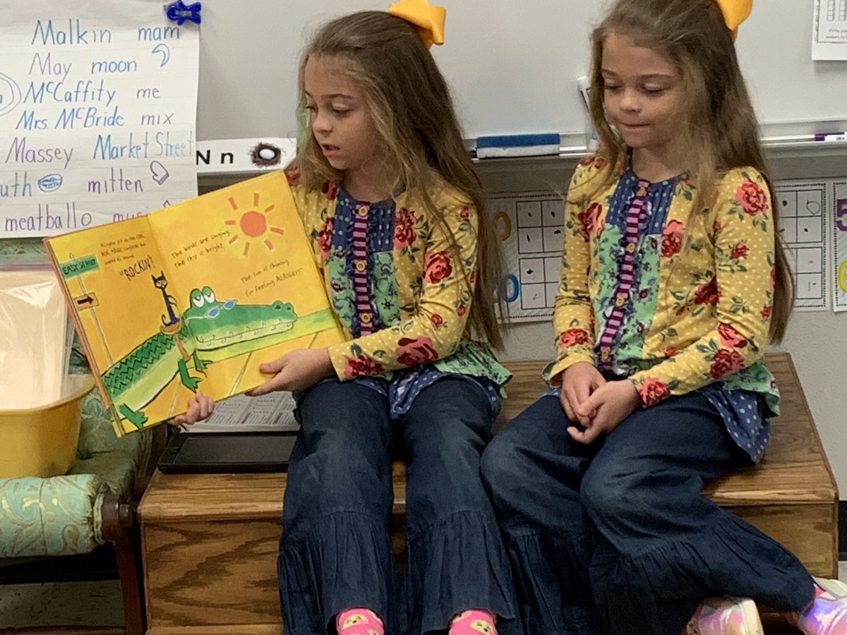 So thankful for these second graders that came to read with us today! ⁦<a href="/Alex2Inspire/">𝙰𝚕𝚎𝚡𝚊𝚗𝚍𝚛𝚊 𝙼𝚊𝚛𝚝𝚒𝚗</a>⁩ ⁦<a href="/SassySimm/">Amy Simmons</a>⁩ ⁦<a href="/FollowingFowler/">Fowler Elementary</a>⁩ ⁦<a href="/WFISDschools/">Wichita Falls ISD</a>⁩