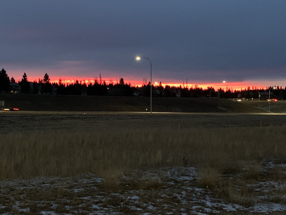 ⁦<a href="/CTVdavidspence/">David Spence</a>⁩ sunrise this am from Buffalo Costco
