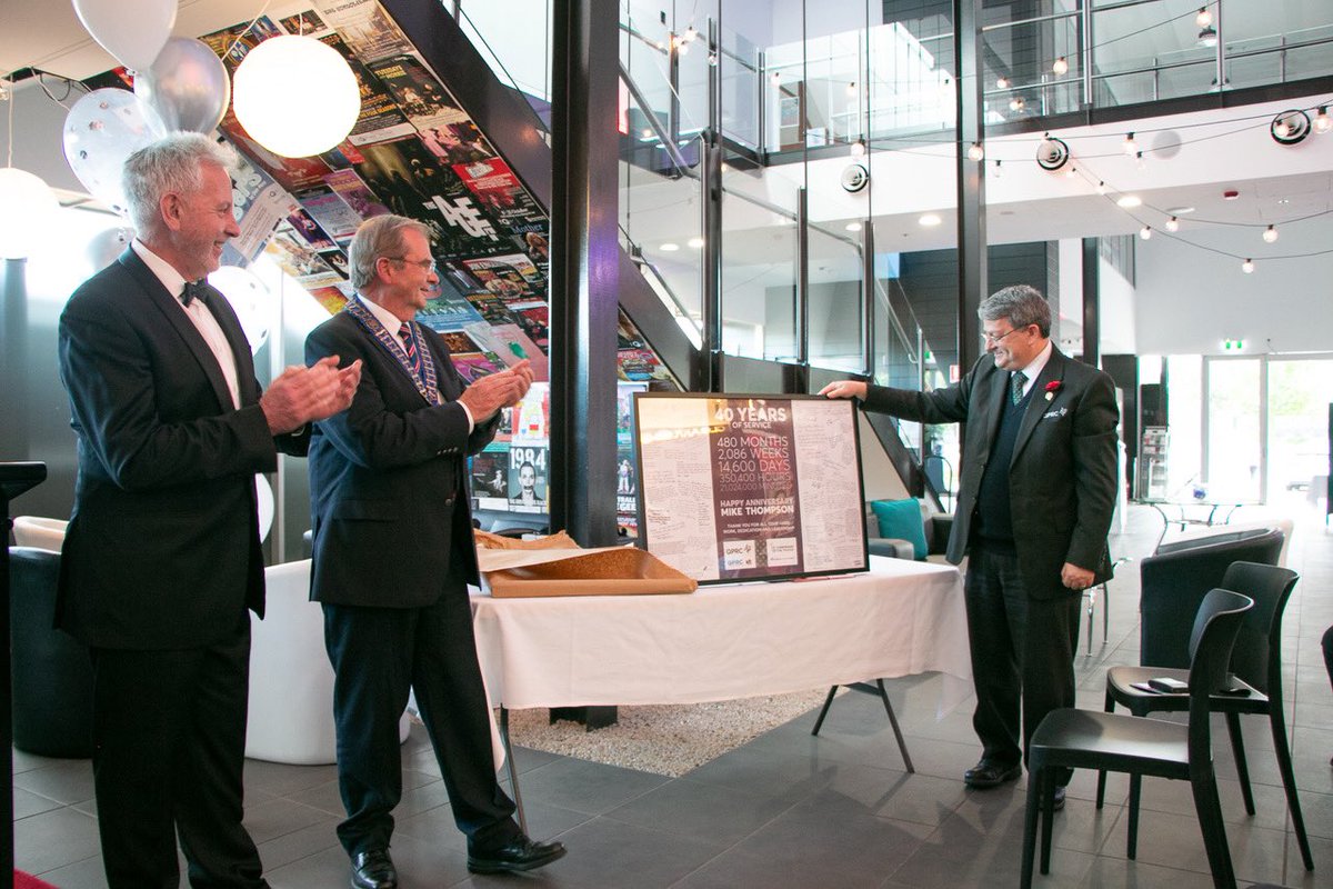 TimOverall's tweet image. An honour to participate in @QbnPalerang Years of Service awards. Congratulations to all recipients.
I was also pleased to be presented with an award for 17yrs of service to Local Govt &amp;amp;  community &amp;amp; I thank Council’s many dedicated staff for their generous words &amp;amp; well wishes.