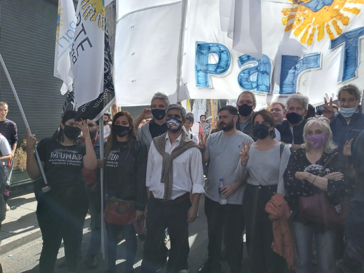 MUNAP_OFICIAL's tweet photo. DIA DE LA MILITANCIA PERONISTA EN LA PLAZA
Este 17 de noviembre en la plaza del pueblo, la unidad para levantar Argentina, escuchando el mensaje de nuestro presidente @alferdez ,junto a los compañeros 
@claudioaferreno  @laucurra @CristianeBay @alejcardenas86
 
#17deNoviembre https://t.co/0Ac4EavjEZ