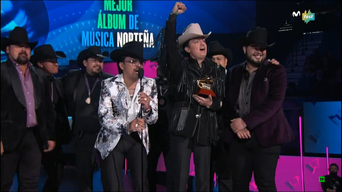 ¡Hay empate en la noche de los #LatinGrammy!

<a href="/DosCarnales/">Los Dos Carnales</a> y <a href="/GRUPOPALOMO/">Grupo Palomo Oficial</a> ganan ex aequo el premio a Mejor Álbum de Música Norteña.
