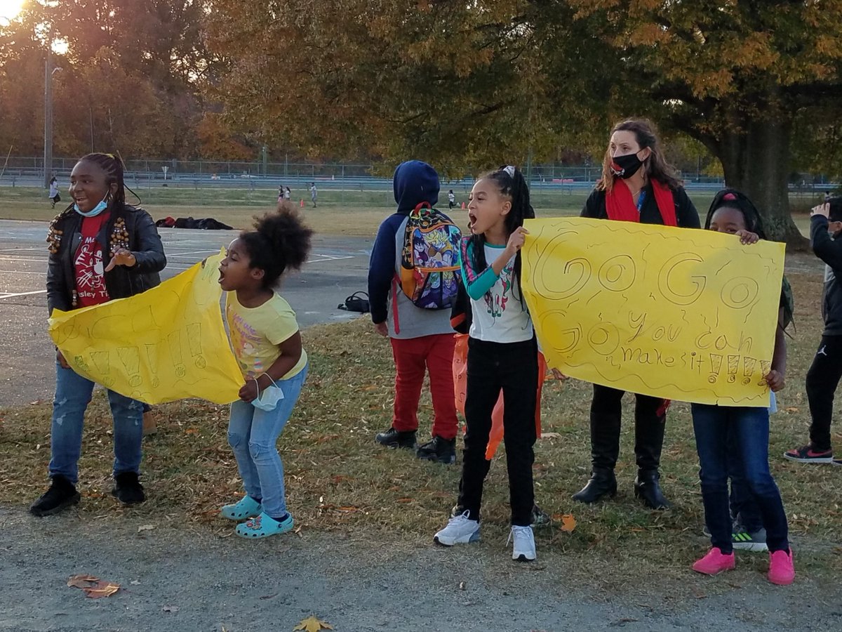 Stoverstars's tweet photo. Girls on the Run is so much FUN @BensleyElem   Tiger Academy GOTR 5K Color Run had students, parents and staff building healthy bodies and relationships! @CounselorIMC @CcpWilson @LyndseyNoel5 #TigersLead #oneCCPS @CCPSFACE1 #GOTRRVA5K https://t.co/5Jmqo7qgWY