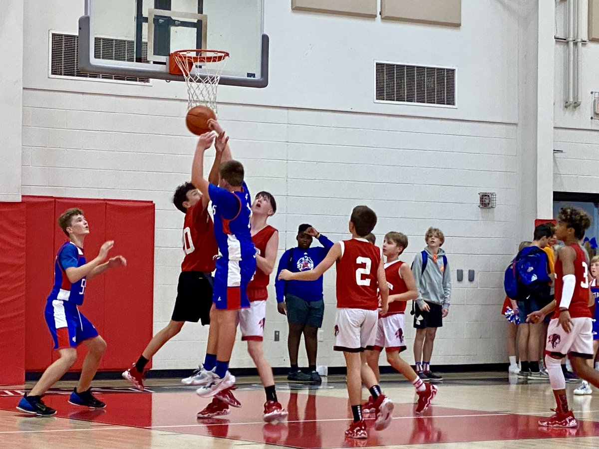 northmiddlestar's tweet photo. Congratulations to our JV and Varsity Boys and our Lady Star Varsity for wins tonight vs FLMS! 🌟🏀 https://t.co/18kX3D5FYT