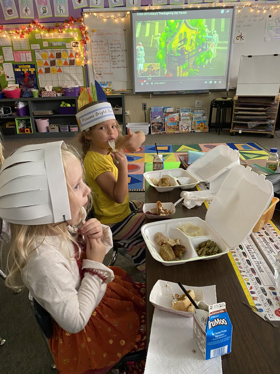 dcwmains's tweet photo. We are very thankful to be learning and enjoying a yummy Thanksgiving meal while watching a rerun of the Thanksgiving Day Parade. @hescubcats https://t.co/h95QuAEvUU