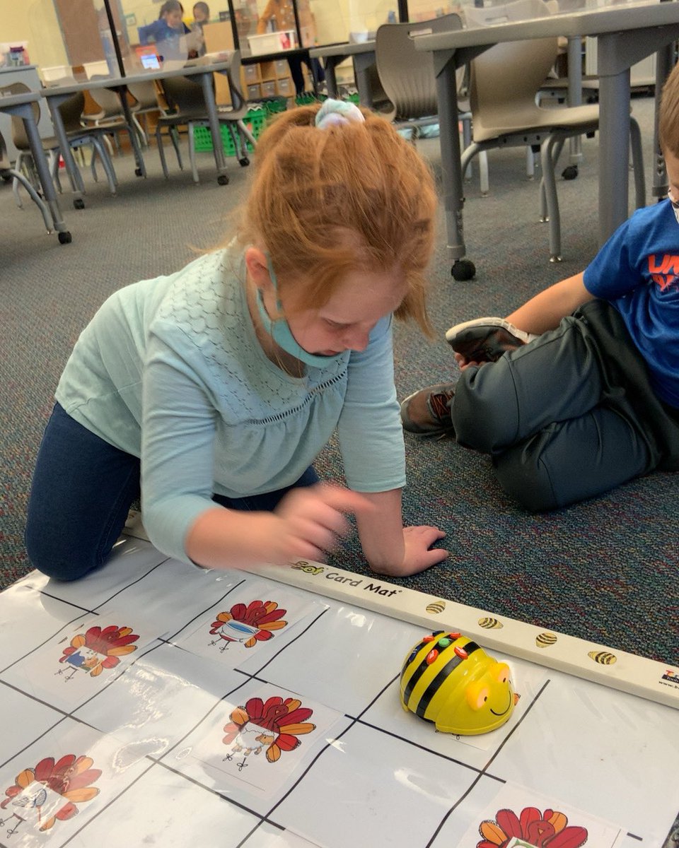lrgraham23's tweet photo. Mr. Bee made his first appearance in Kindergarten today! We practiced coding him to find the lost turkeys. Once we found the turkey, we practiced listening to the ending sound of the picture. Ss can’t wait to try it again tomorrow. #coding #mountrockengaged https://t.co/bNwJ715K5O