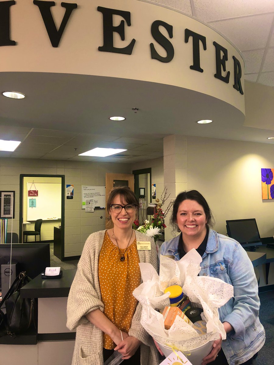 IvesterEarlyCollegeHallCo tweet media